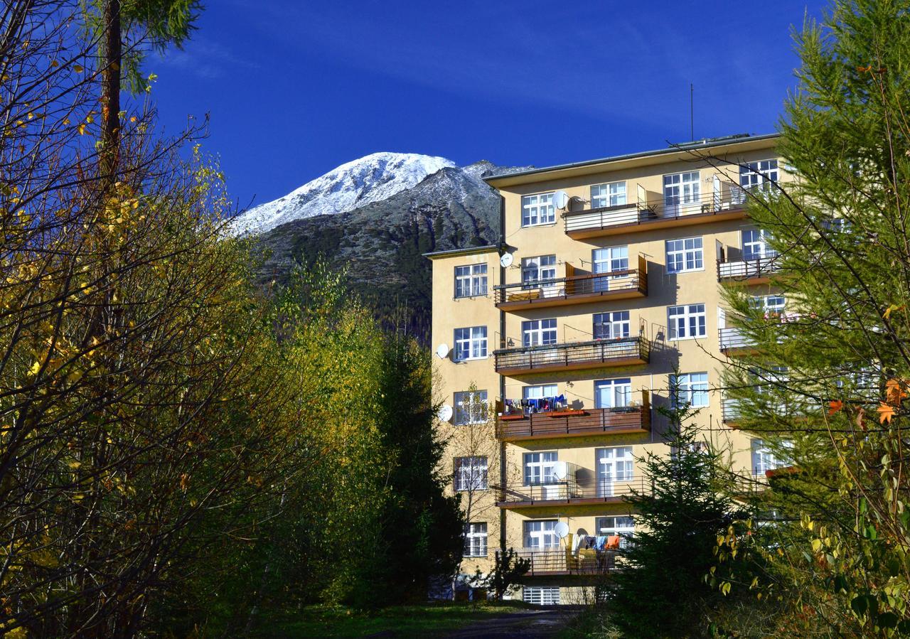 Apartman Novy Smokovec 75 Apartment Високи Татри Екстериор снимка